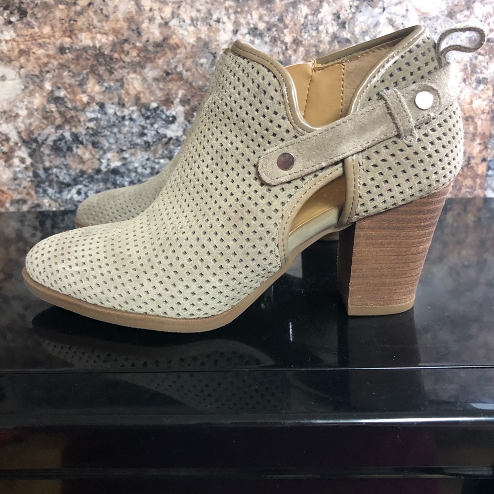 New Women’s Franco Sarto boots